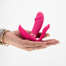 Control Remoto Vibrador Crushious Triple Estimulación Fritz  Fucsia