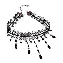 Gargantilla De Encaje Negra Con Abalorios Colgantes