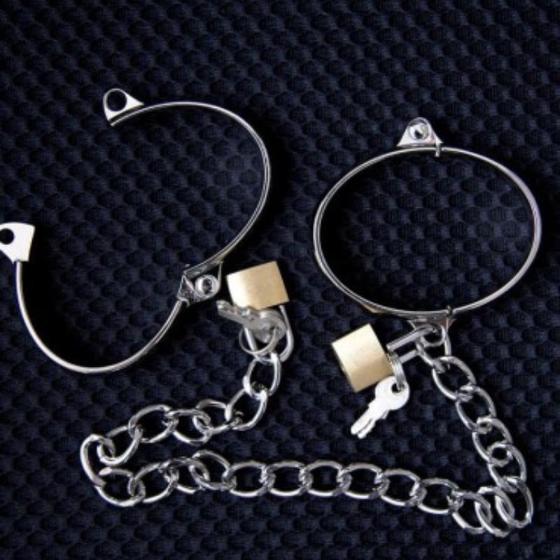 Esposas de Metal con Cadena y Candados