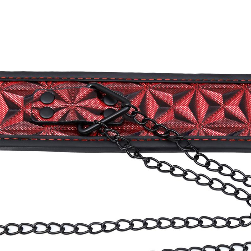 Collar Con Pinzas Para Pezones Diamond