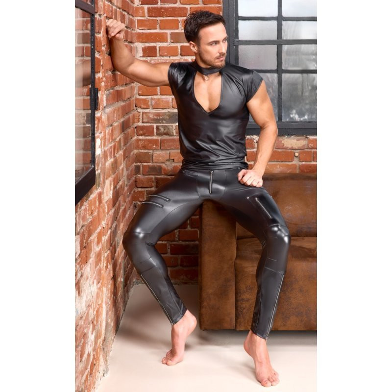 Camiseta Negra Anillo Cuello Nek